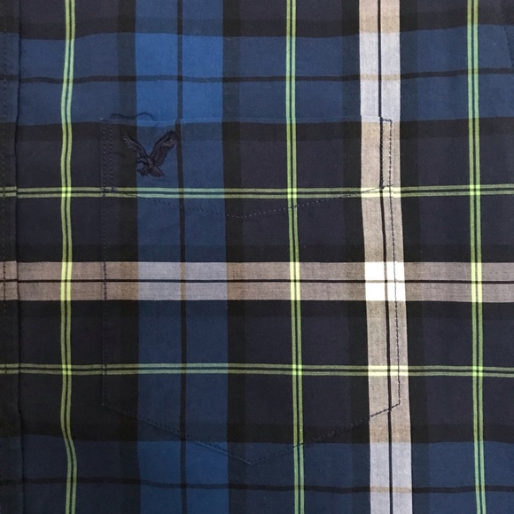 American Eagle Plaid Classic Fit Shirt (NWOT) - Picture 5 of 11